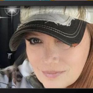 Meet your Posher, Lucy